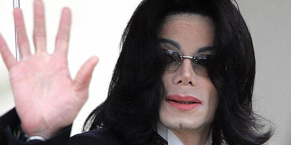 Michael Jackson, Musisi Yang Sudah Meninggal Paling Tajir di Dunia thumbnail